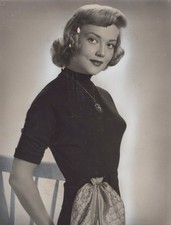BEAUTIFUL PATRICE WYMORE 8X10 PHOTO picture