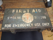 WWII US ARMY 12 Piece METAL BOX First Aid Kit picture