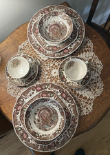 JOHNSON BROS HIS MAJESTY 2 (5 pc) PLACE SETTINGS DINNER SALAD BOWLS CUPS SAUCERS picture