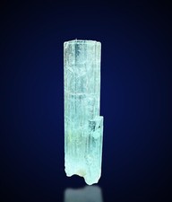 Stunning DNA Helix Blue Aquamarine Crystal , Well Terminated ~ 19.40CT picture