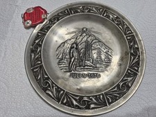 NUTRI HOLTIE JULEN 1976 WALL HANGING PEWTER PLATE picture