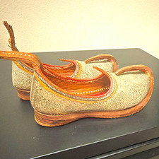 Antique Mughal Shoes, Moorish Museum Quality, Metallic Thread, Authentic 19th picture