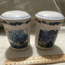 VNT Marjolein Bastin Blue White Floral Hydrangeas & Pansies Salt & Pepper Shaker picture