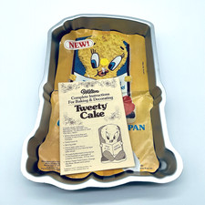 Vintage 1979 Wilton Looney Tunes Tweety Bird Aluminum Cake Pan Birthday Retro picture