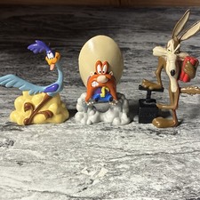 ACME Looney Tunes Road Runner, Wile E. Coyote & Yosemite Sam Plastic Figurines picture