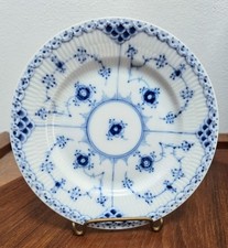 Vintage Royal Copenhagen Blue Fluted Half Lace Bread Plate #575 First Quality picture