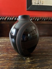 RARE SHAPED 6.5” MATA ORTIZ BLACK ON BLACK POTTERY JAR by FAMOUS LYDIA QUEZADA picture