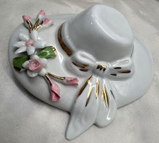 Nuova Copodimonte Figurine WHITE PORCELAIN HAT Pink Flowers Italy Vintage picture