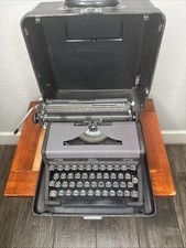 Vintage Very Nice 1948 Royal Quiet De Luxe Portable Typewriter Types Grt. W/Case picture