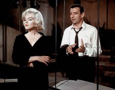 Actress Marilyn Monroe Yves Montand a scene 1960 film Lets Make Lo- Old Photo picture