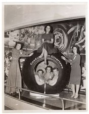 1939 Goodrich Girls Dressing in Costume of Year Tires Came Out Orig. News Photo picture