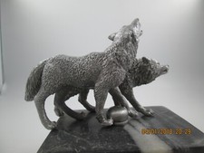 timber wolves, yellowstone, coyote   hotrod car hood ornament    picture