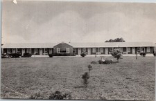 Postcard South Carolina Olanta Motel Route 301 Roadside Dexter Press 1956 V59 picture