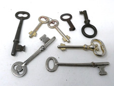 Vintage Small Skeleton Key Lot of 8 Jewelry Box Desk Door Type Keys Mixed Styles picture