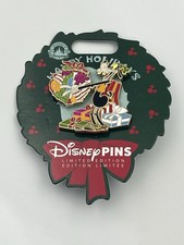 Disney Happy Holidays 2023 Goofy With Presents Pin LE 3000 New on Card picture