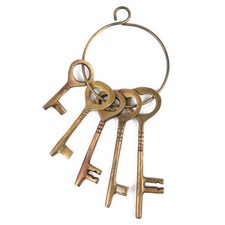 Metal Antique Bronze 5 Skeleton Keys On A Ring Victorian Antique Style Decor picture