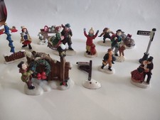 LEMAX FIGURINE LOT OF 12 VINTAGE  1999 VILLAGE CHRISTMAS Mixed Pieces picture