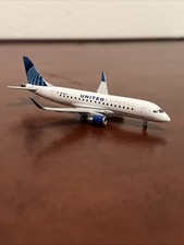 United Express Embraer E-175 1:400 Scale picture