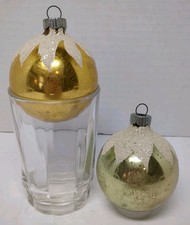 2 Vtg Shiny Brite Christmas Ornaments Gold/Green W/White Mica 2.5