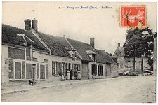 Old postcard 60 - NEUVY SUR ARONDE (Oise). 2. La Place (small animation, tobacco, grocery store picture