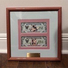 1987 Disney Dollars $1 $5 Matching Serial #279 D Issue Series A Framed Set picture