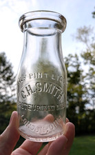 Vintage C.H. Smith Dairy Milk Bottle Half Pint London Ohio Embossed Antique picture