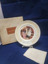 Vtg Avon BETSY ROSS Commemorative Plate by Enoch Wedgwood 1973 Box Patrotic picture