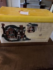 Department 56 Original Snow Village - 2000 Holly Lane #54977 Set W/ Box picture
