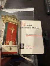 1958 Marian Children's Missal Regina Press w/My First Holy Communion Snap Case picture