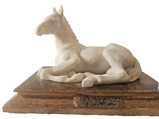 VTG A Belcari White Horse Prone on Wood Base Foal Figurine Ceramic Italy 4x5 inc picture