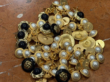MIXED LOT 85 GOLD FAUX PEARL BLACK LUCITE VINTAGE BUTTONS EUC picture