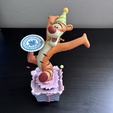 Disney Pooh & Friends Tigger Splendiferous Celebration #4007564 RARE Spring NEW picture