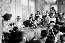 Roman Polanski at a press conference during the Cannes Film Festiv- Old Photo 1 picture