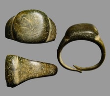 Ancient Hellenistic Roman Bronze Signet Ring Size 3 Inscribed Bezel c. 2nd C BC- picture