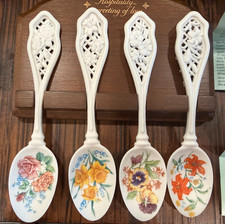Avon American Favorites Porcelain Spoon Collection Complete Display Boxes 1988 picture