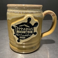 DENEEN POTTERY MUG Terrapin Mountain Canada 50k & Half Marathon 2020 Gold picture