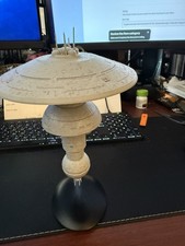 Eaglemoss Star Trek SPACEDOCK The Official Starships Collection Magazine picture