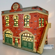 Department 56 Snow Village- Fire Station #5091-1 Old Dealer Stock 💖NICE VTG picture