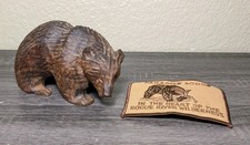 Vintage Paradise Lodge Rogue River Oregon Souvenir Lot Patch & Wood Carved Bear picture