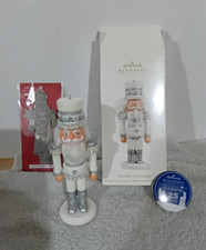 2012 Hallmark Keepsake Ornament Club KOC Exclusive Notable Nutcracker  W/Extras picture