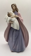 NAO by Lladro Mother & Babay Figurine A Mother's Touch #1300 picture