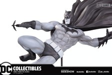 DC Comics Doug Mahnke Black and White Batman Statue MIB No Reserve picture