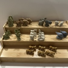 VTG Wade Whimsies Red Rose Tea Noah's Ark Series  of 31 Figurines picture