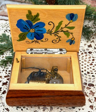 THORENS MOVEMENT HAND-PAINTED WOOD MUSIC BOX W/ SWISS HYMN 