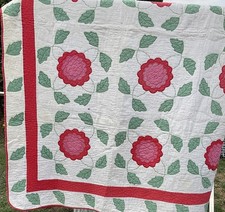 Vintage Hand-Made Floral Red & Pink Rose Garden Appliqué Quilt 94