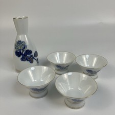Vintage Japanese Sake Set Kiku-Masamune Carafe 4 Cups Porcelain Japan picture