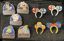 DISNEY SMALL CUTE PIN BAG + LOT HIDDEN MICKEYS CASTLES PIRATES MUPPETS HOLIDAYS picture