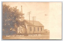 RPPC Street view of BAPTIS CHURCH ~ Braymer Missouri MO picture