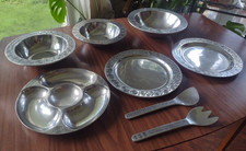 Wilton Armetale Reggae Eight Piece Lot: Med & Lg Bowls, Dip Tray, Plates, Tongs picture