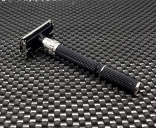Vintage 1977 Gillette Super Adjustable 1-9 DE  Safety Razor X2 Nice & Clean picture